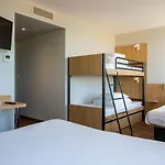 B&B Hotel Les Herbiers 2*