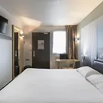 B&B Hotel Les Herbiers Hotel