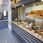 Hotel B&B Hotel Les Herbiers 2*