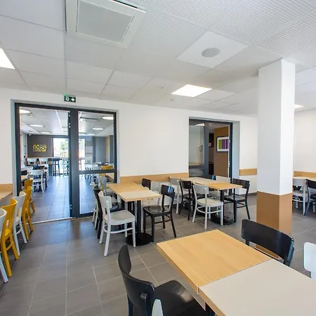 B&B Hotel Les Herbiers 2* Les Herbiers