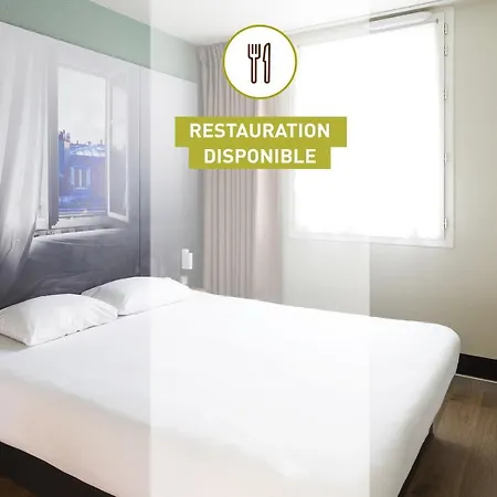 B&B Hotel Les Herbiers Hotel 2*