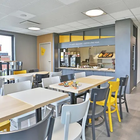 B&B Hotel Les Herbiers 酒店 莱塞比耶