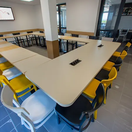 B&B Hotel Les Herbiers Hotel