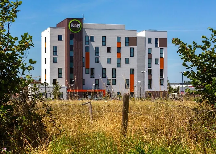 B&B Hotel Les Herbiers Hotel