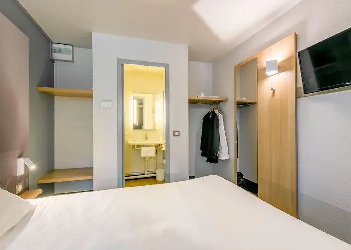 Hotel B&B Hotel Les Herbiers