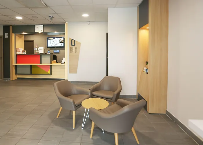 B&B Hotel Les Herbiers Hotel