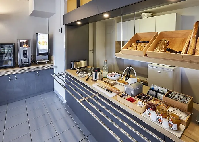 Hotel B&B Hotel Les Herbiers 2*